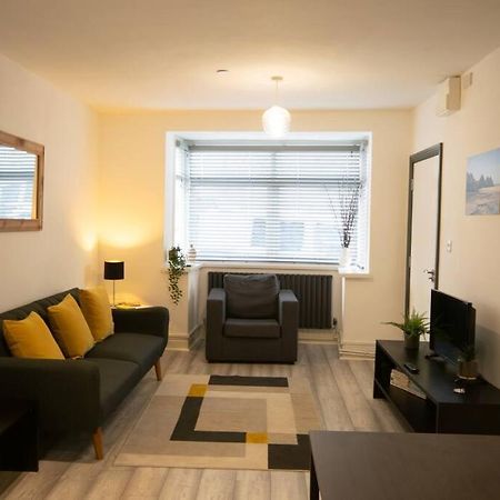 Luxe Living City Apartment - Beach, Wifi, Parking Swansea Exterior foto